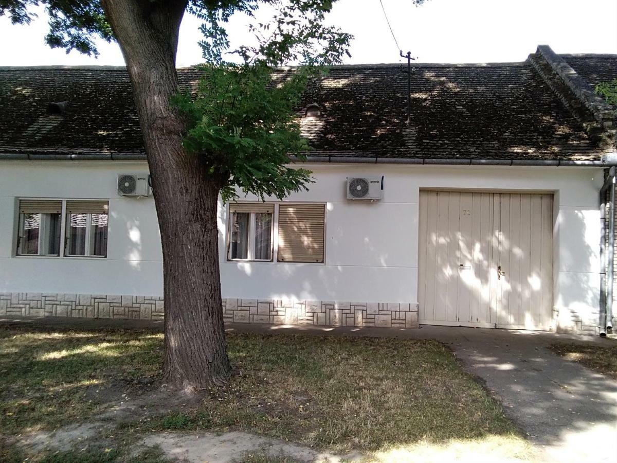 Citadela Hotel Sombor Bagian luar foto